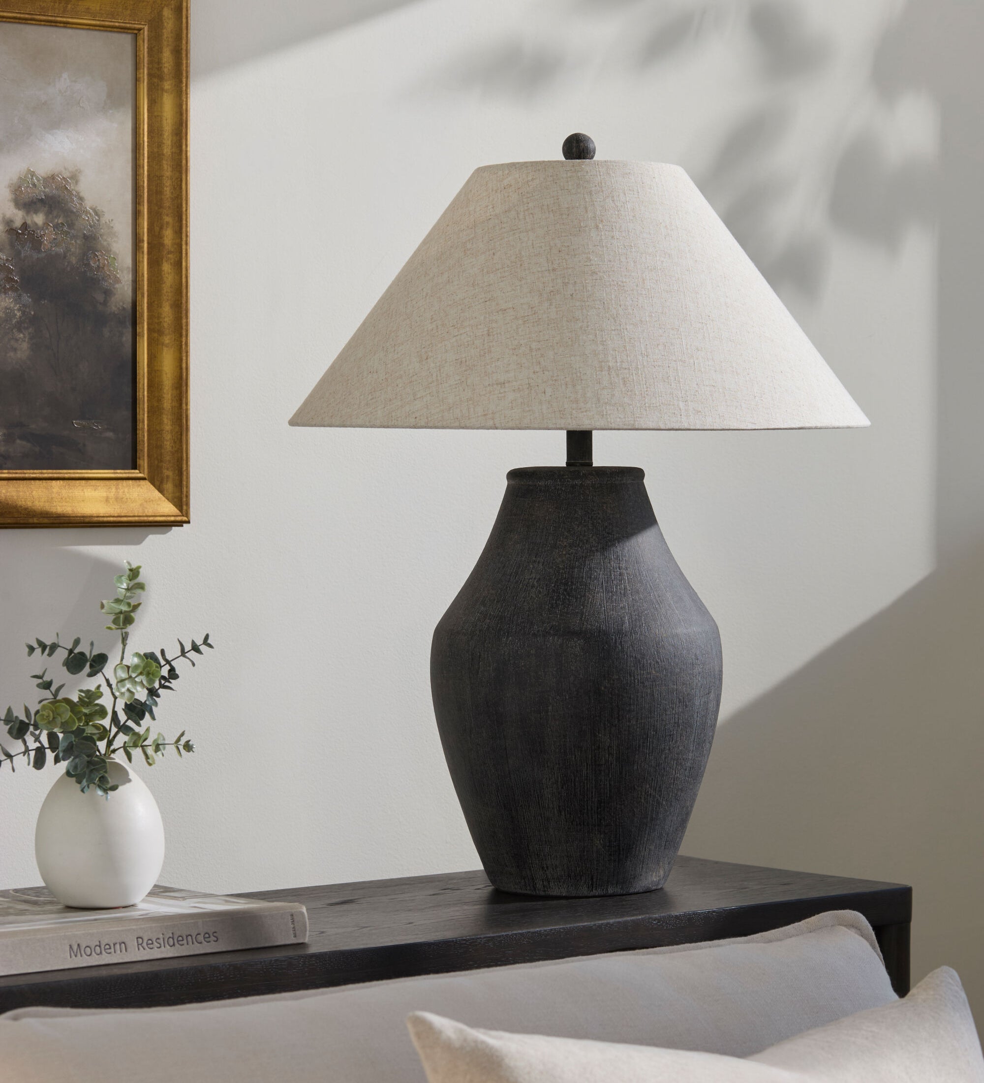 The Amira Table Lamp