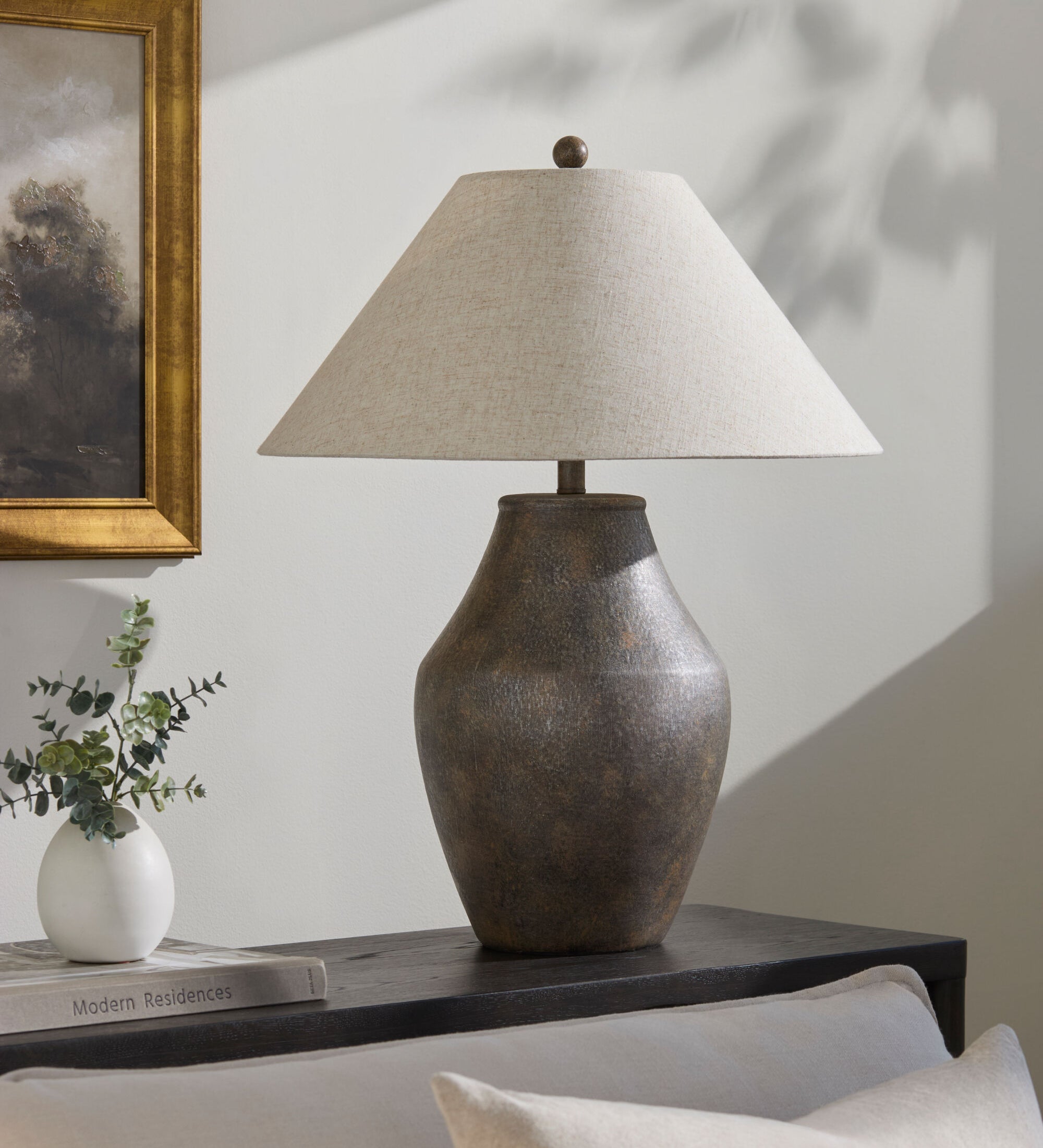 The Amira Table Lamp