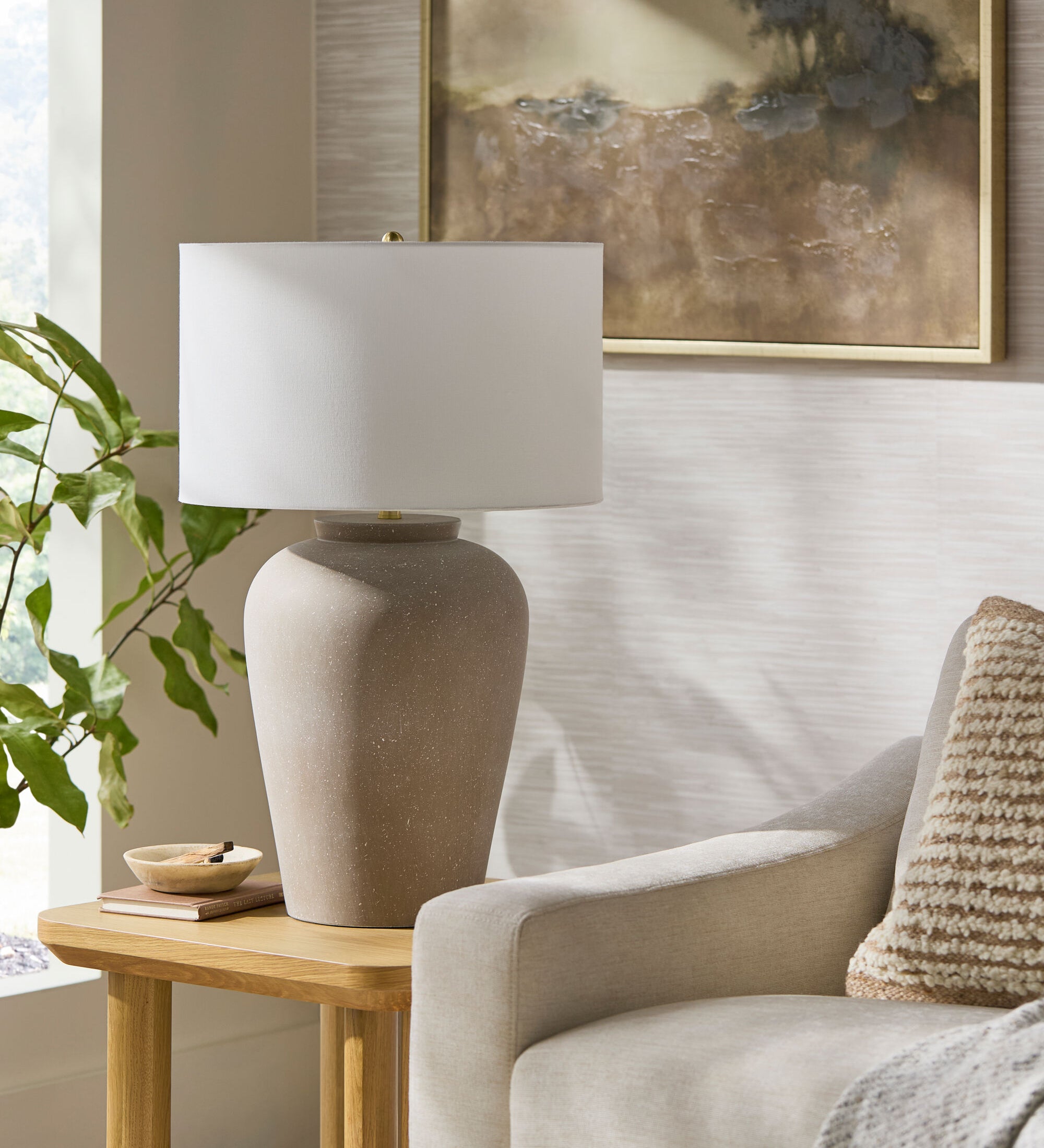 The Luca Table Lamp